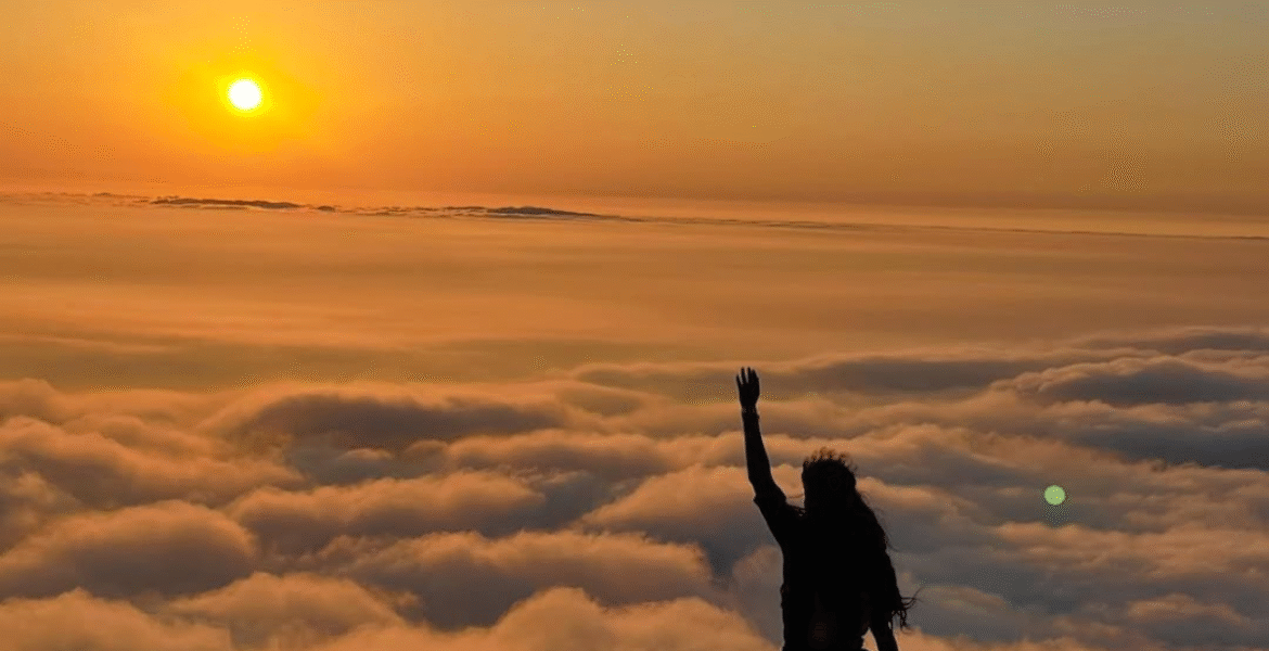 Skandagiri sunrise trek experience near Bangalore with goChaarana